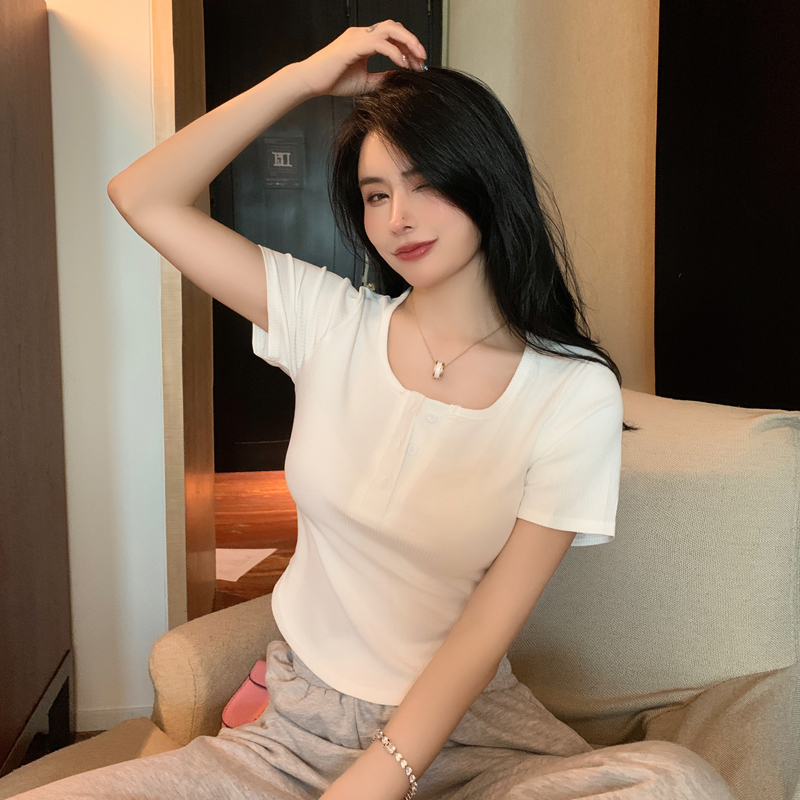 實拍夏季百搭方領設計感正肩短袖T恤女上衣美式甜辣修身半紐扣ins