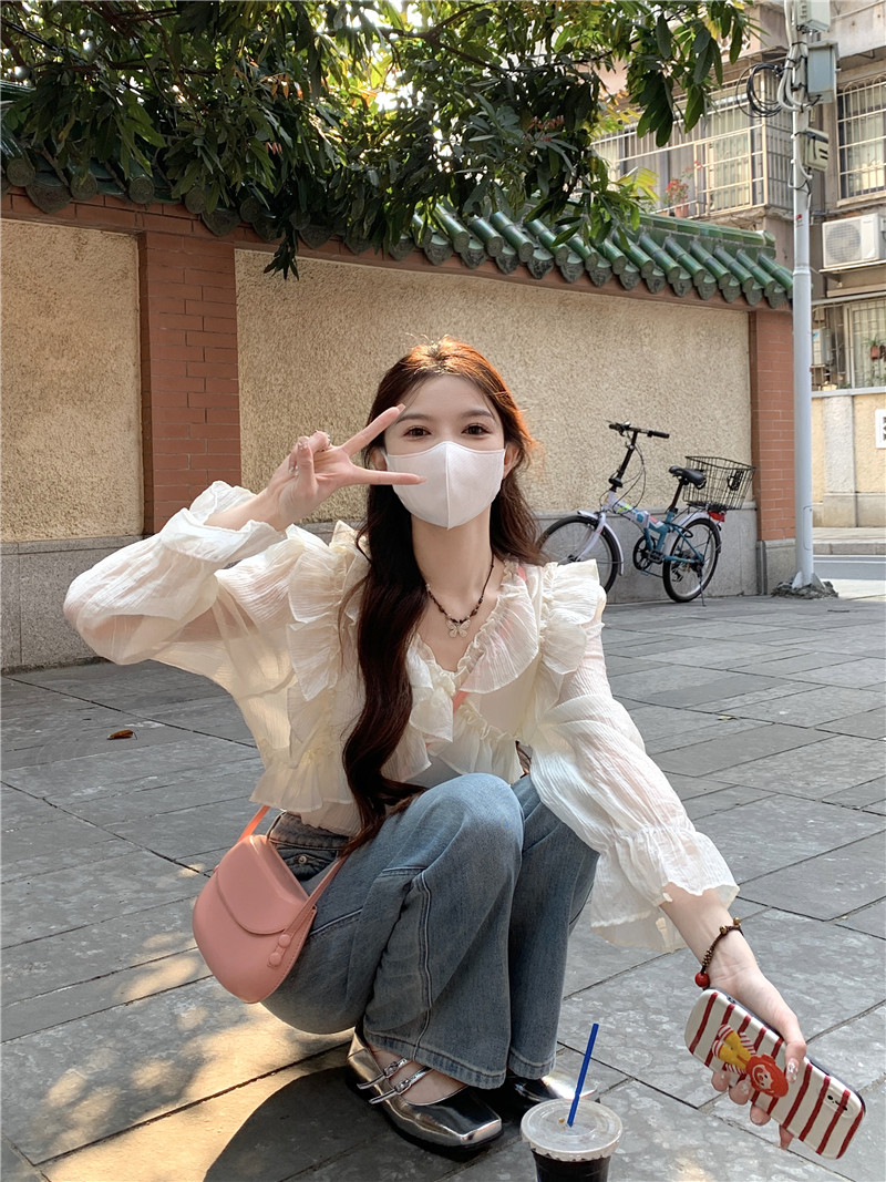 Actual shot 1050#~French chic V-neck ruffled top women's design niche fungus long-sleeved shirt