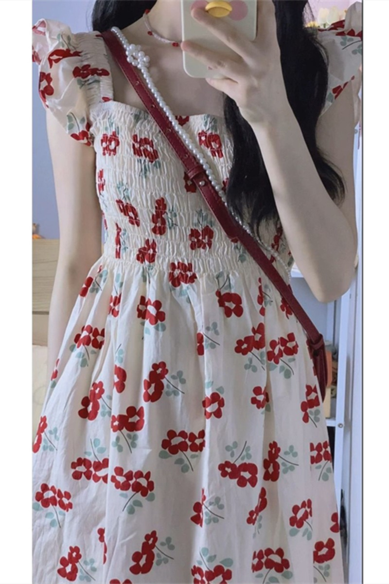 夏日小紅花碎花連衣裙小飛袖顯瘦顯白初戀少女感小清新奶系長裙子