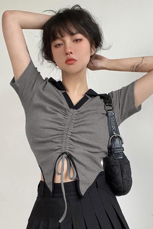不規則撞色翻v領抽繩褶皺短袖T恤女夏季新款顯瘦辣妹上衣