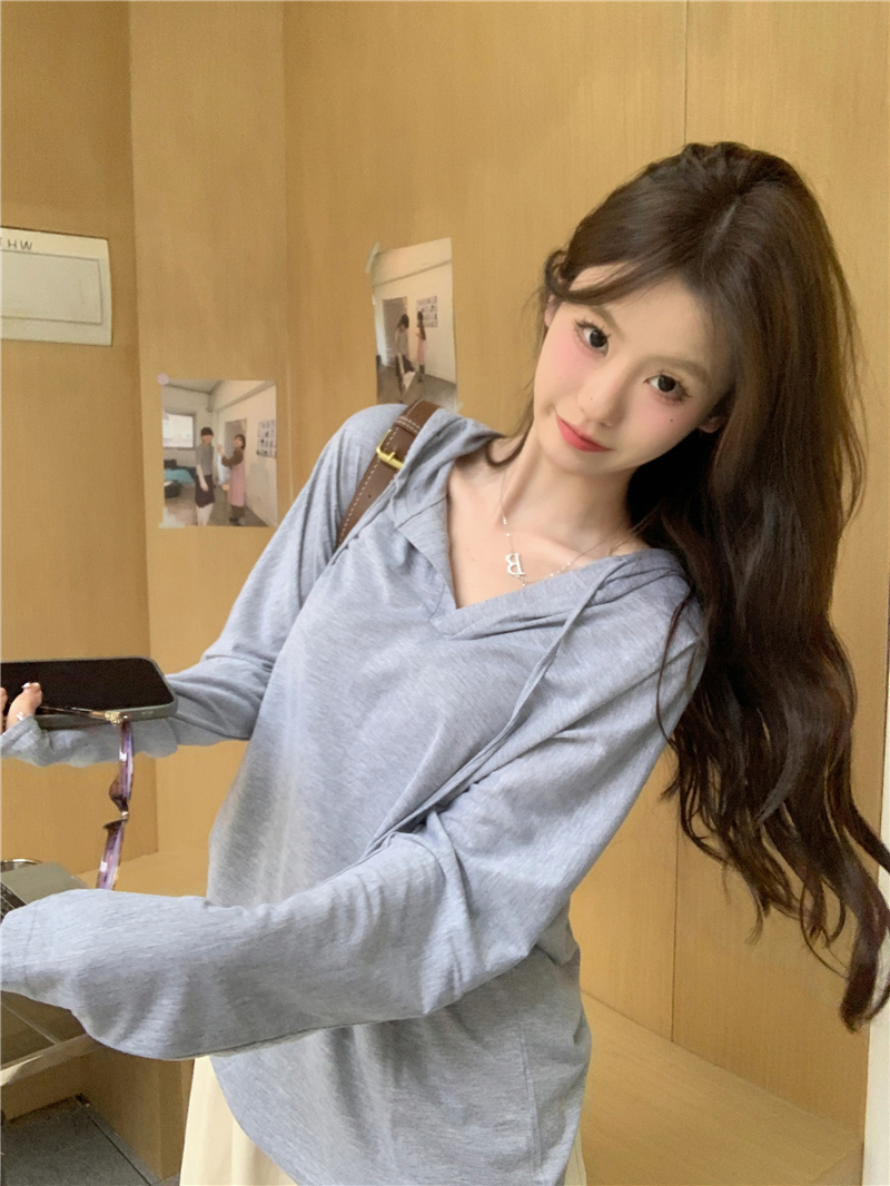 Real shot of high-quality pure cotton, lightweight, breathable, versatile, slimming gray hooded sun protection top T-shirt