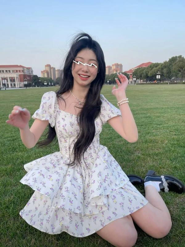 收腰一字領泡泡袖蓬蓬公主連衣裙夏季新款芝芝萄萄溫柔少女碎花