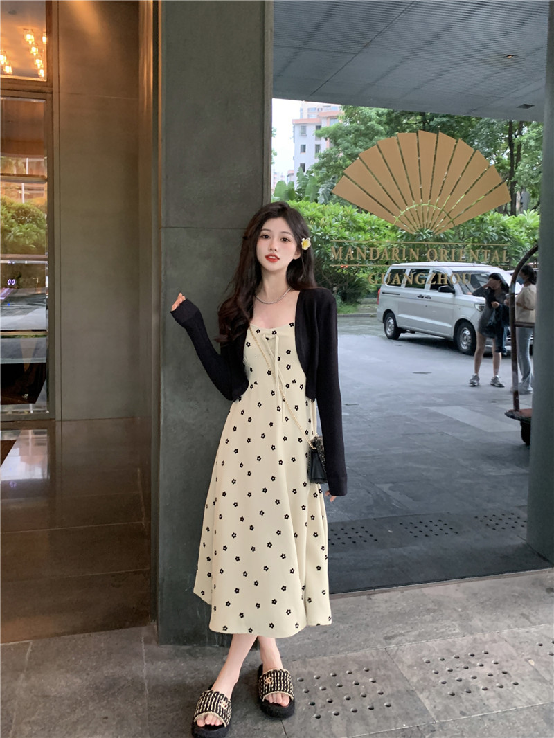 實拍~法式復古中長款碎花吊帶連衣裙+針織外搭兩件套