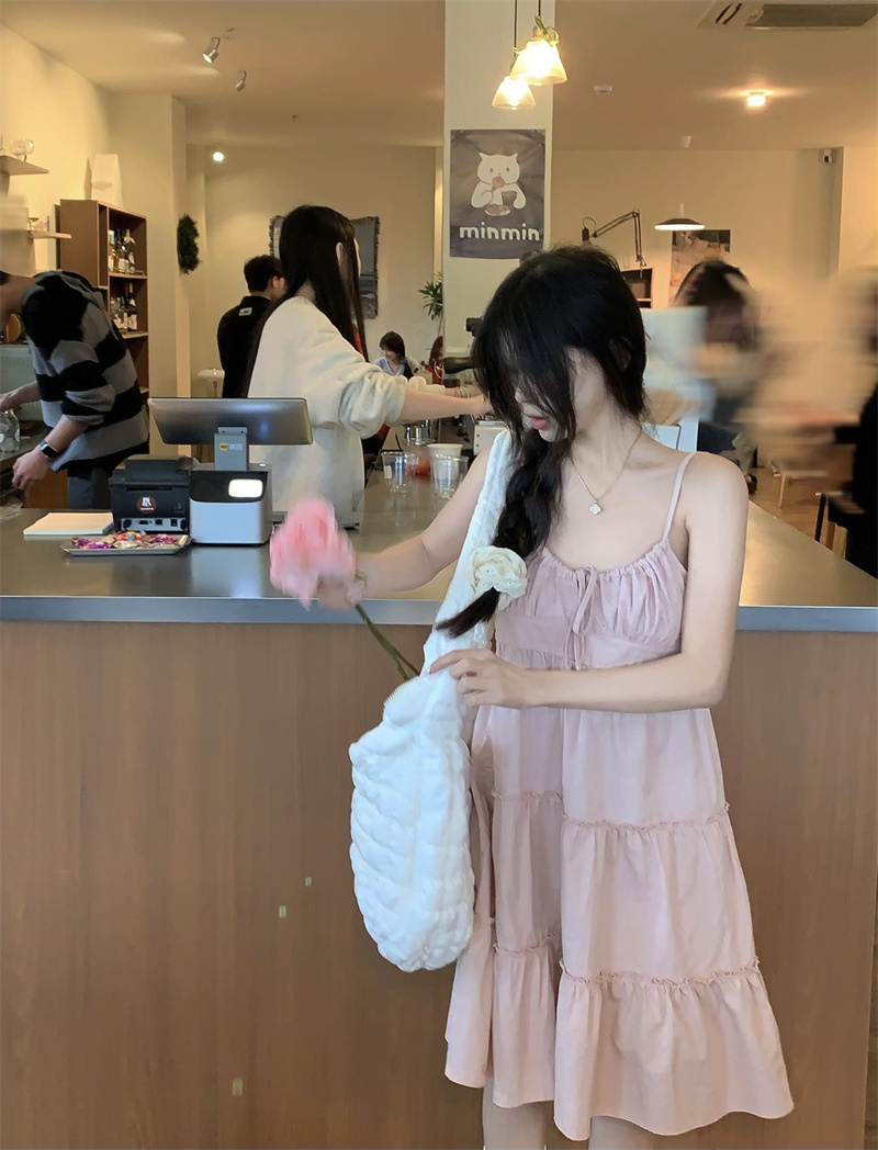實拍 溫柔風顯瘦a字吊帶裙早春甜美連衣裙