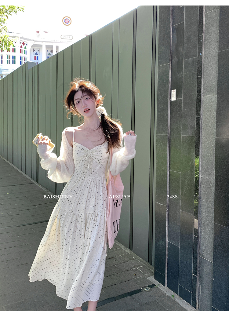 白水女露絲少女~波點吊帶連衣裙女初春款V領收腰顯瘦印花裙子