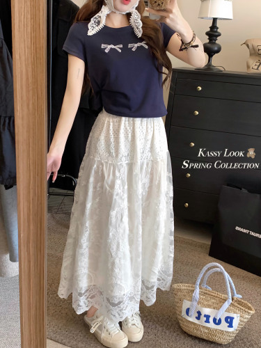 Real shot~Butterfly embroidered T-slim slimming short-sleeved T-shirt short-sleeved top + mid-length lace skirt