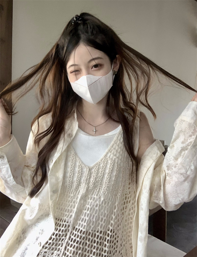 實拍~中長款長袖防嗮襯衫+鈎花鏤空罩衫針織背心馬甲