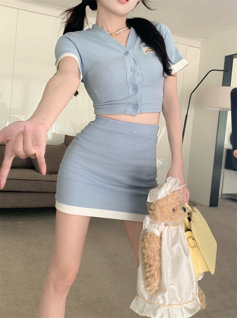 實拍~辣妹純欲V領短款小開衫高腰顯瘦半身短裙時尚套裝女