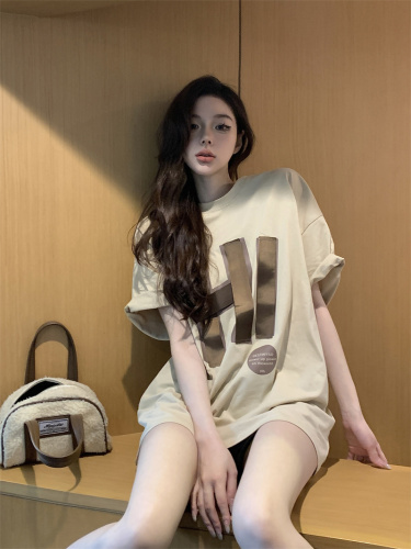 Real shot of spring and summer Hong Kong style ins style simple letters loose short-sleeved T-shirt with mid-length top for women