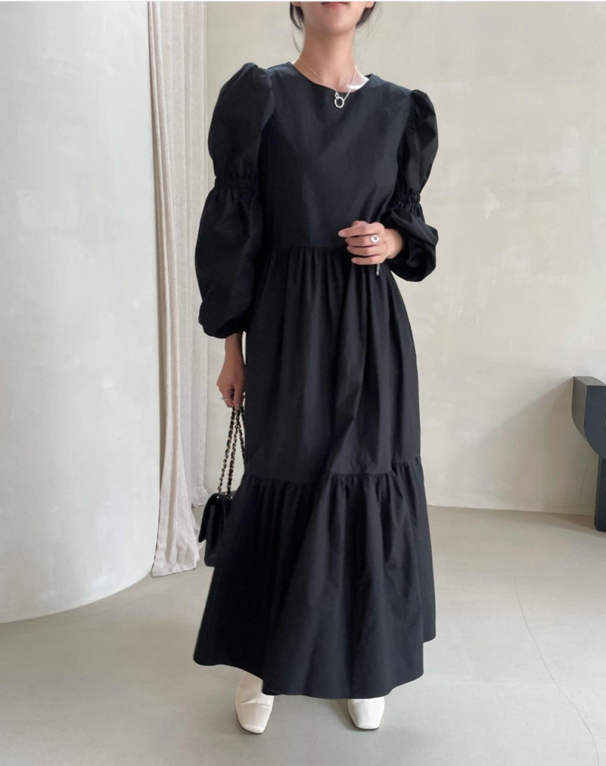 Size update Korean chic spring new retro niche pleated puff sleeve round neck dress