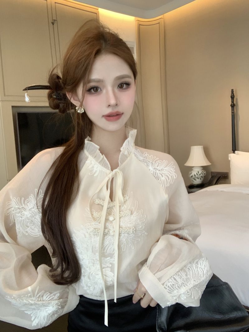 實拍 新款中式國風盤扣刺繡襯衫女春季燈籠袖上衣別致絕美襯衣