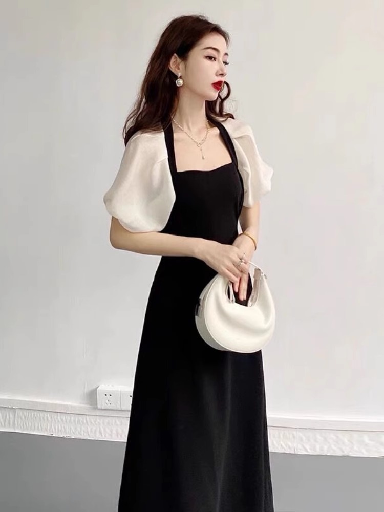 大碼女裝夏季胖妹妹mm法式高級感遮肚收腰顯瘦連衣裙赫本風小黑裙