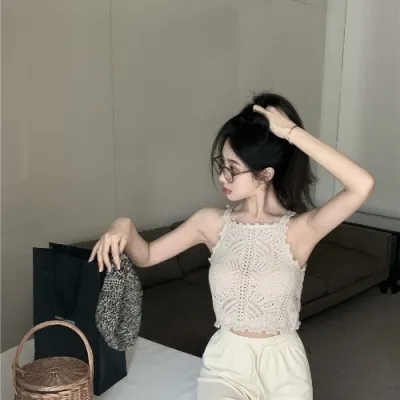 Design sense square collar sleeveless summer Korean style sling anti-exposure careful machine hollow female inner vest hot girl new style