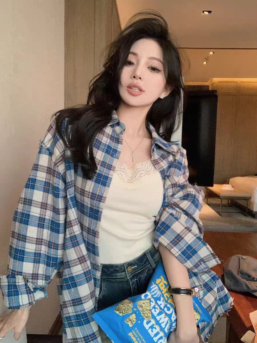邱肉瑤 春季新款2024藍色顯瘦百搭oversize寬鬆格紋襯衫女上衣