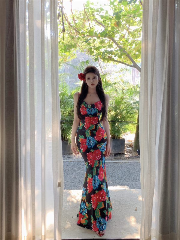 實拍  沙灘風辣妹印花吊帶長裙性感堆堆領露背連衣裙