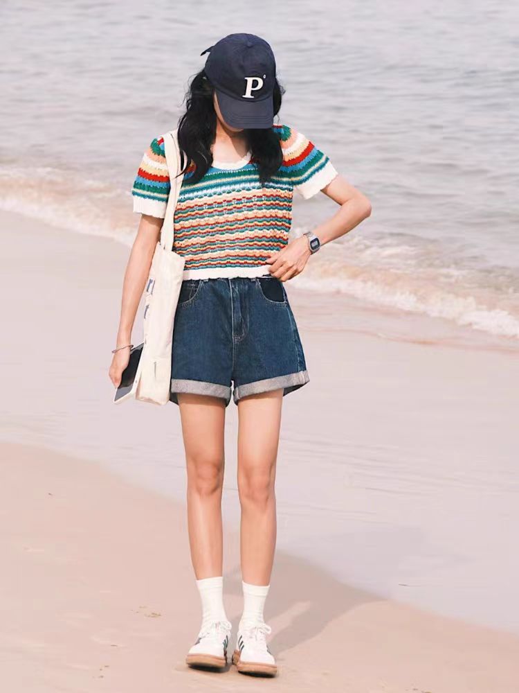 彩虹條紋鏤空冰絲針織上衣女小眾設計感夏季甜美短款正肩短袖T恤