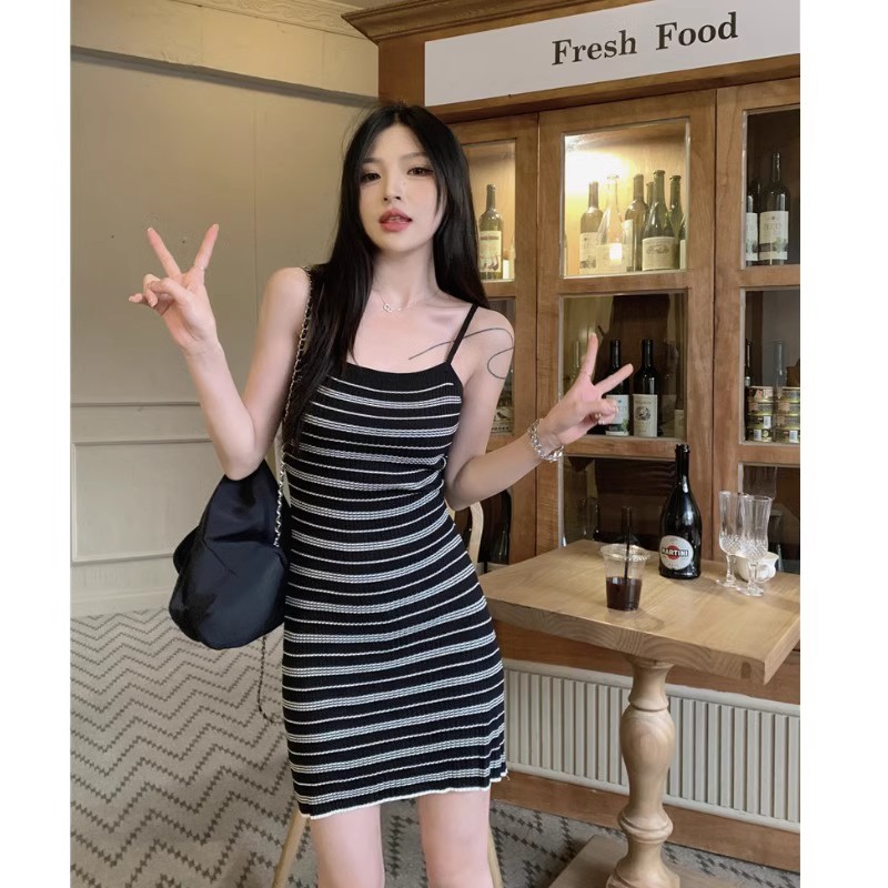 法式條紋針織吊帶連衣裙女夏季修身顯瘦氣質包臀裙小個子辣妹短裙