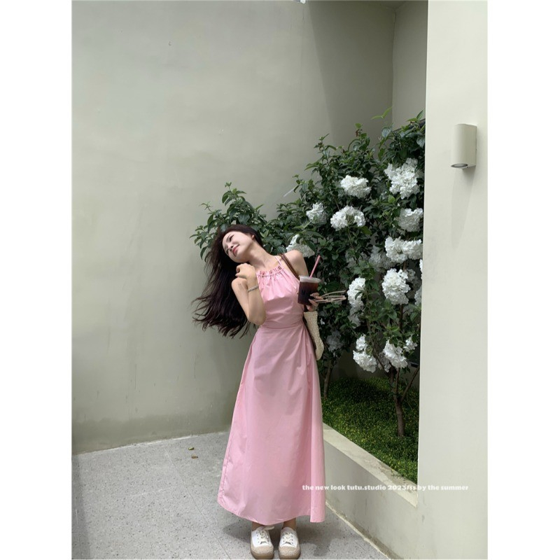 海邊度假風掛脖吊帶連衣裙女裝夏季粉色初戀裙子露背收腰氣質長裙