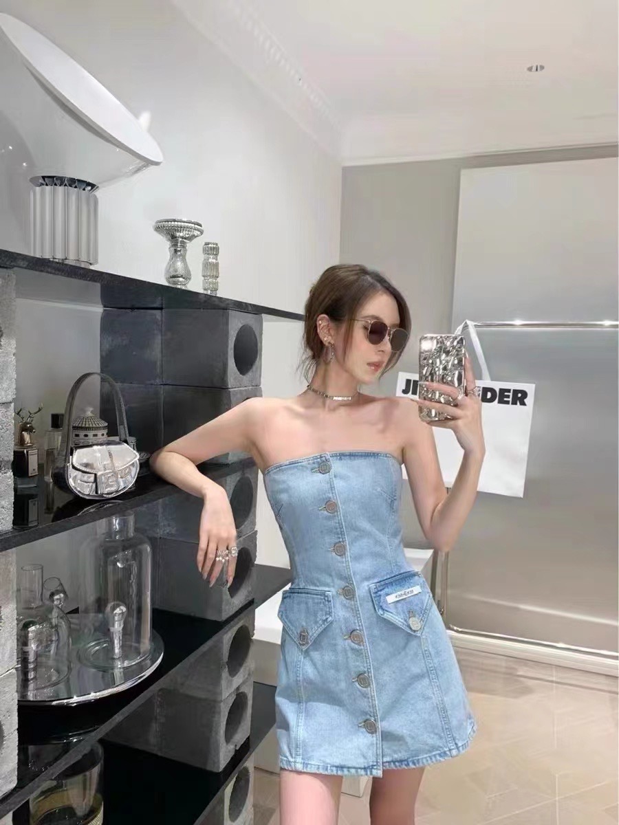 法式茶里茶氣時尚顯瘦套裝高級感牛仔外套吊帶裙兩件套女
