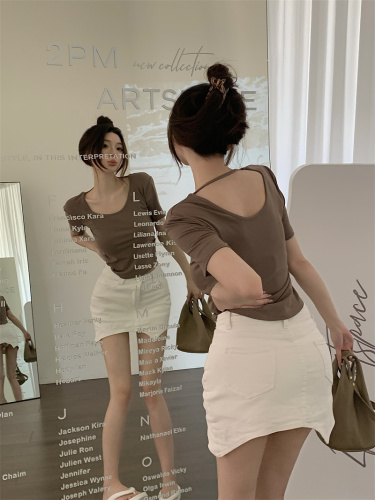 Real shot of hot girl style big U-neck backless slim waist short T-shirt ins sexy short-sleeved top