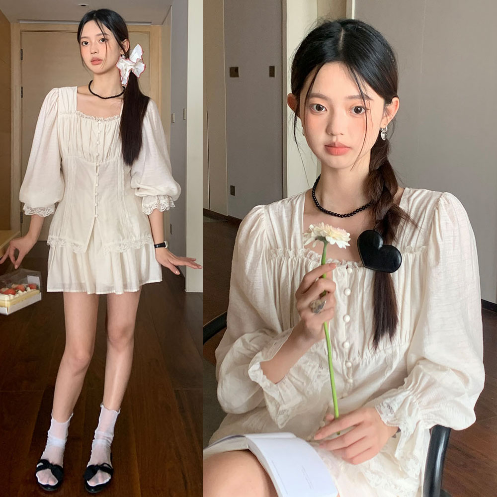 實拍 早春 復古小眾甜美蕾絲方領收腰襯衫+純色顯瘦休閒短褲 套裝
