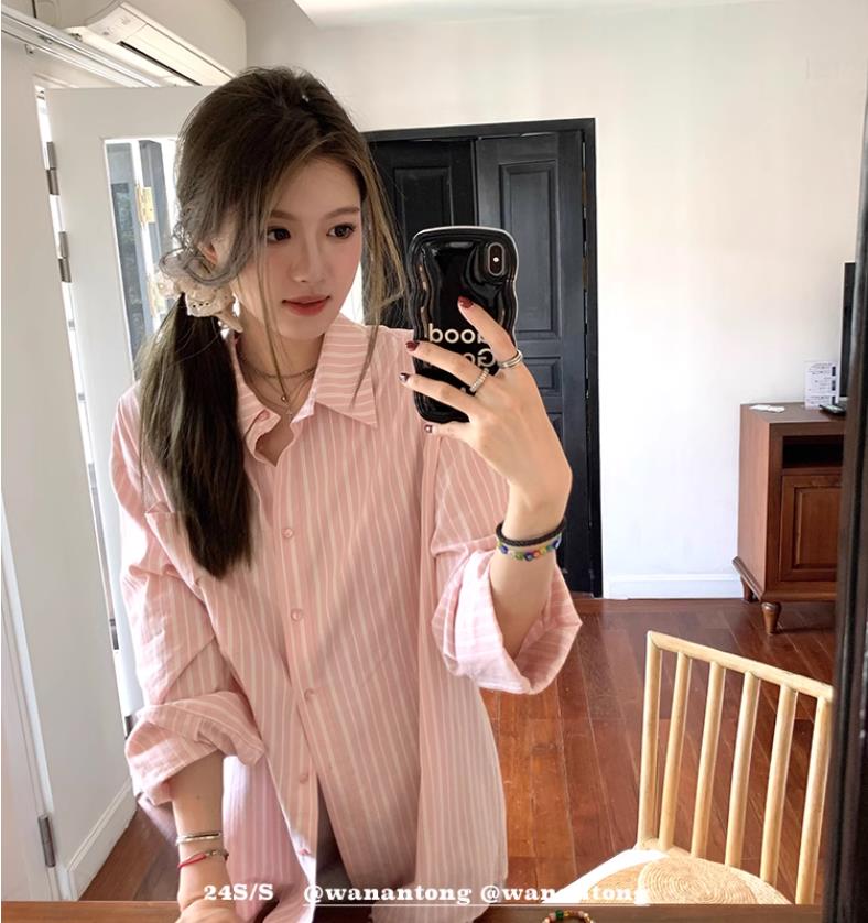 WANANTONG 自由感滿分 很Free的粉粉口袋襯衫 春季女粉色條紋襯衣