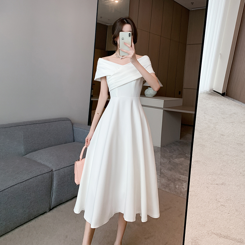 實拍 晚禮服裙女2024新款高級感輕奢小眾高端緞面白色訂婚連衣裙