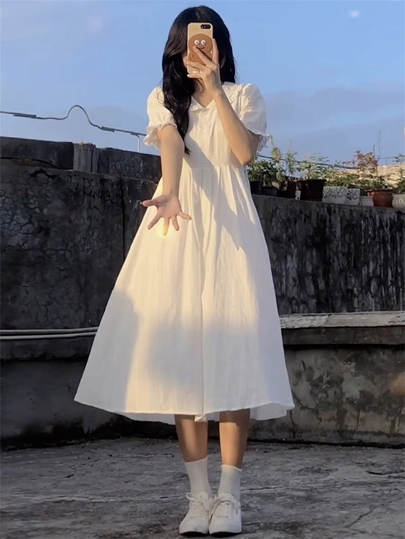白色娃娃領連衣裙女2024新款夏季小個子清新法式浪漫初戀甜美長裙