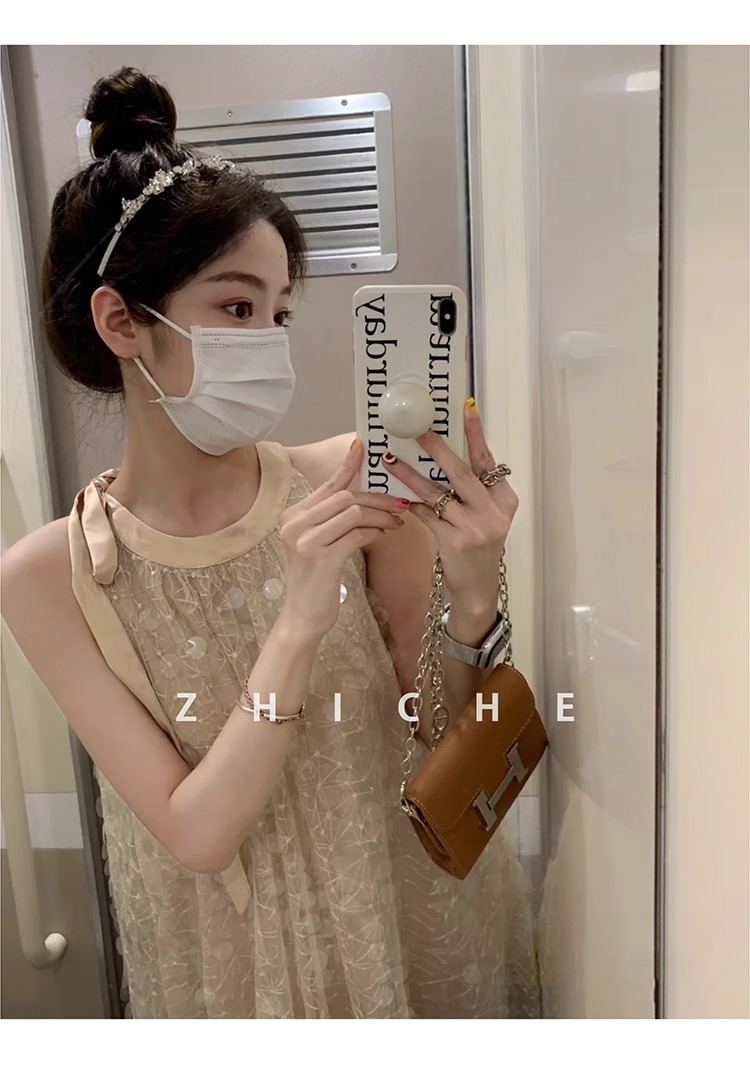高級設計感小眾滿天星亮片寬鬆挖肩掛脖網紗氣質顯瘦連衣裙女夏
