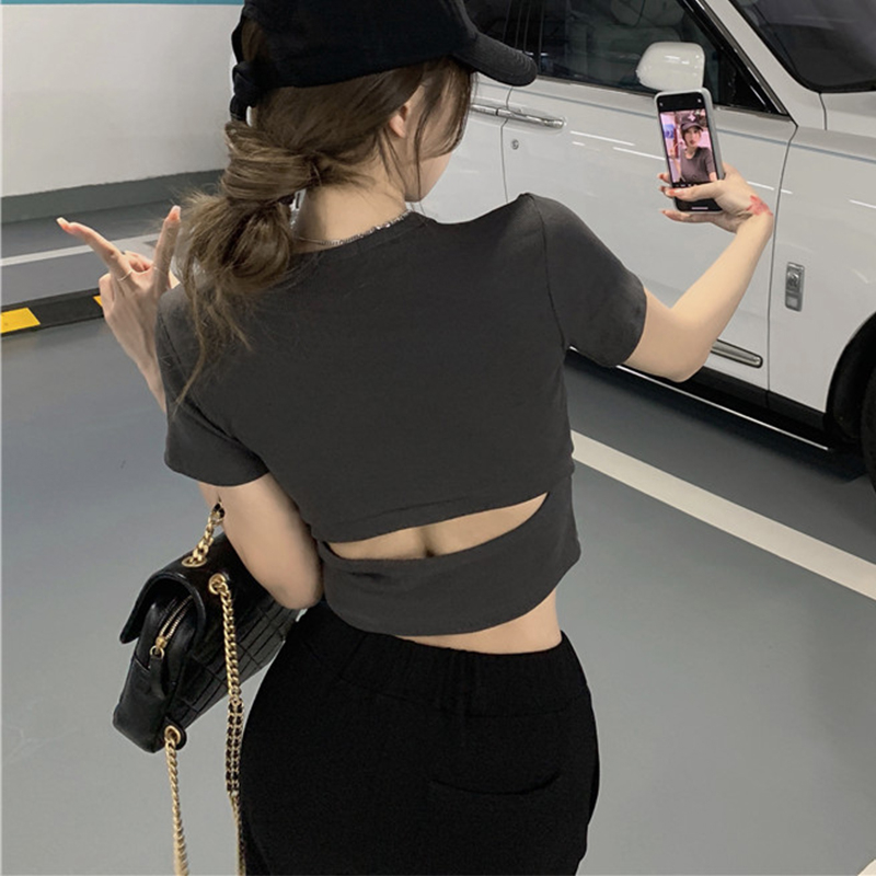 辣妹設計感心機露背緊身短袖t恤女夏季新款修身性感上衣女短款ins