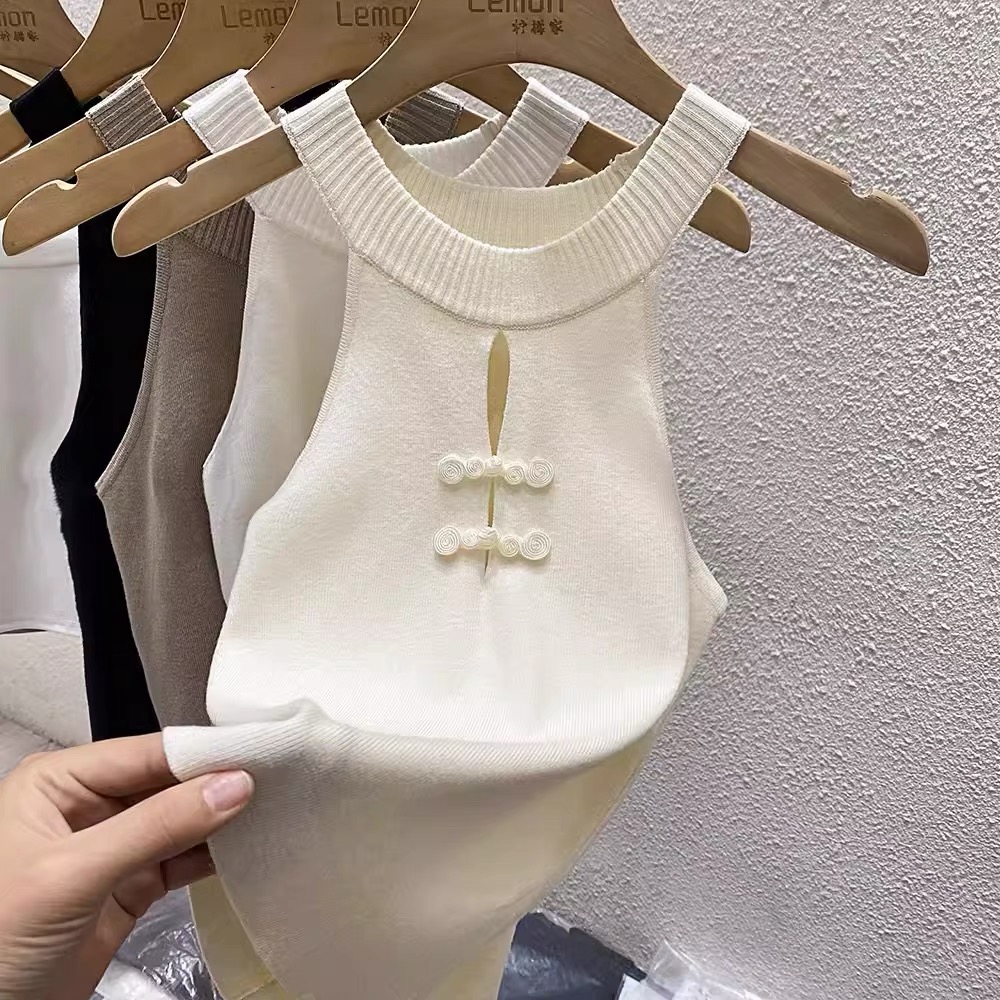 New Chinese style sling women's inner wear and outer wear 2024 spring and summer new slim fit inner wear sleeveless halter neck buttoned top