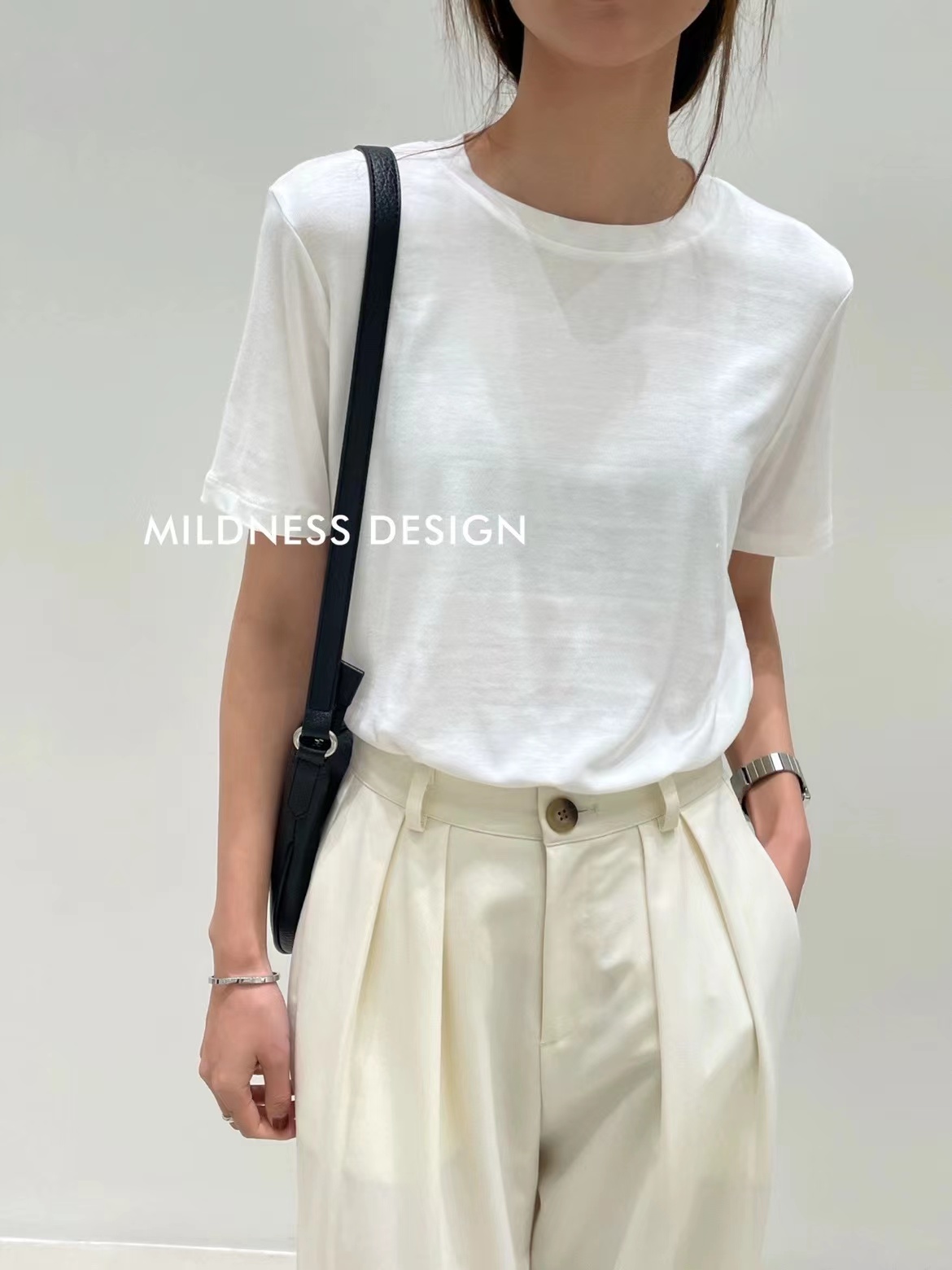 春夏新款好穿到哭高彈親膚透氣涼爽莫代爾圓領基礎白色女短袖T恤