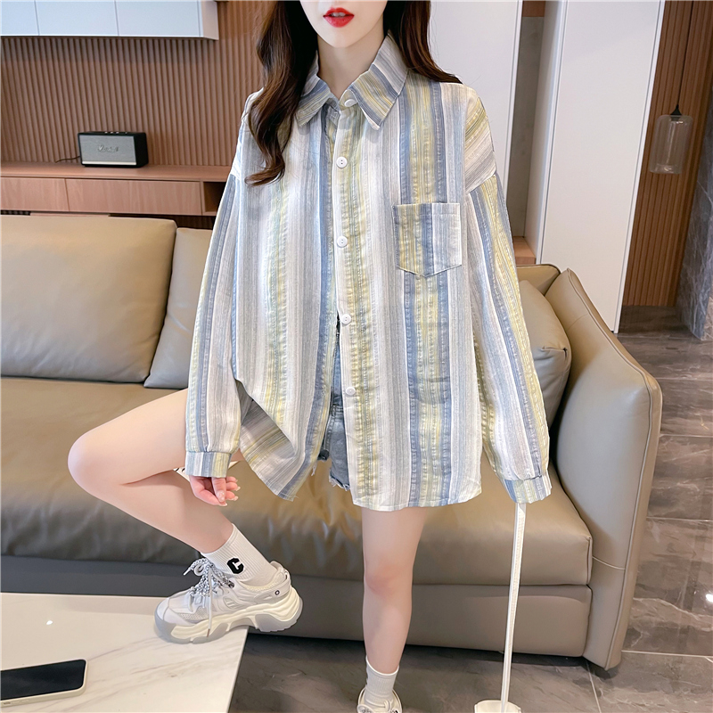 實拍~2024夏季防曬襯衫新款大碼寬鬆百搭條紋上衣女