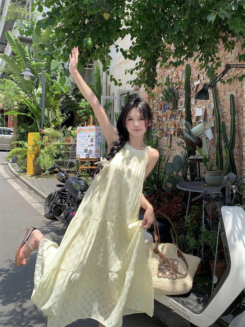 實拍~黃色格紋掛脖氣質長裙超仙連衣裙夏日假日度假長裙