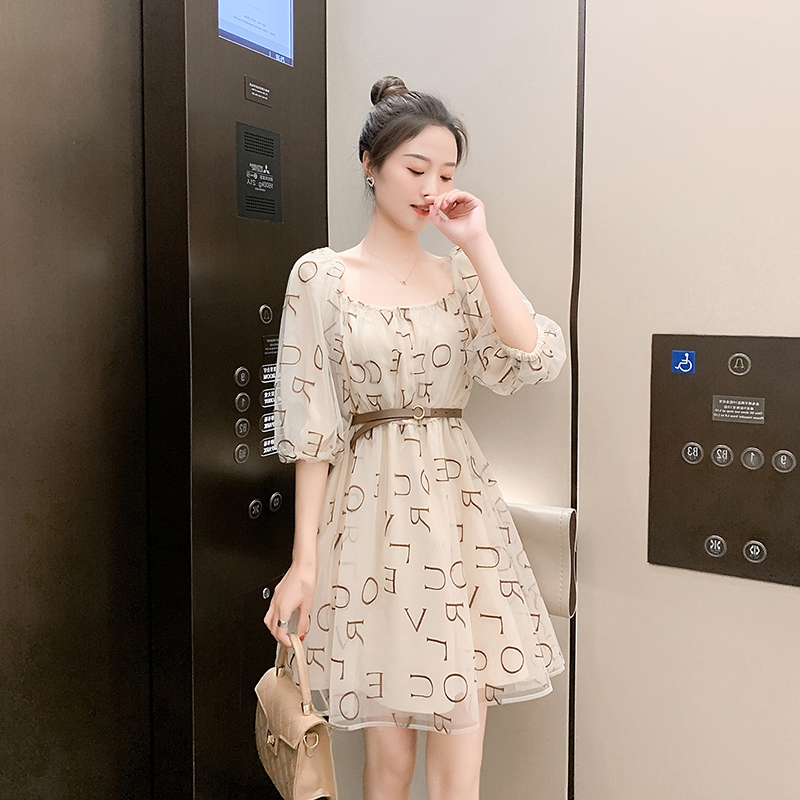 高級感法式優雅氣質方領超仙女甜美網紗收腰連衣裙女夏新款潮
