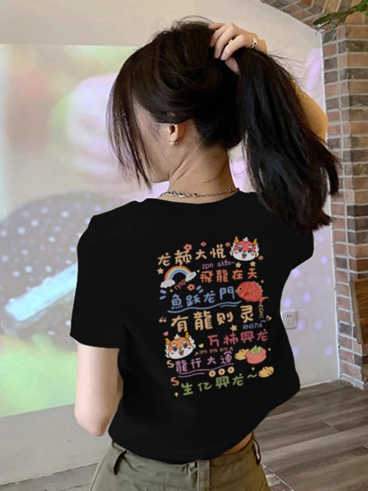 高質量純棉200克21支精梳緊密手感好印花修身辣妹寬鬆短款t恤女