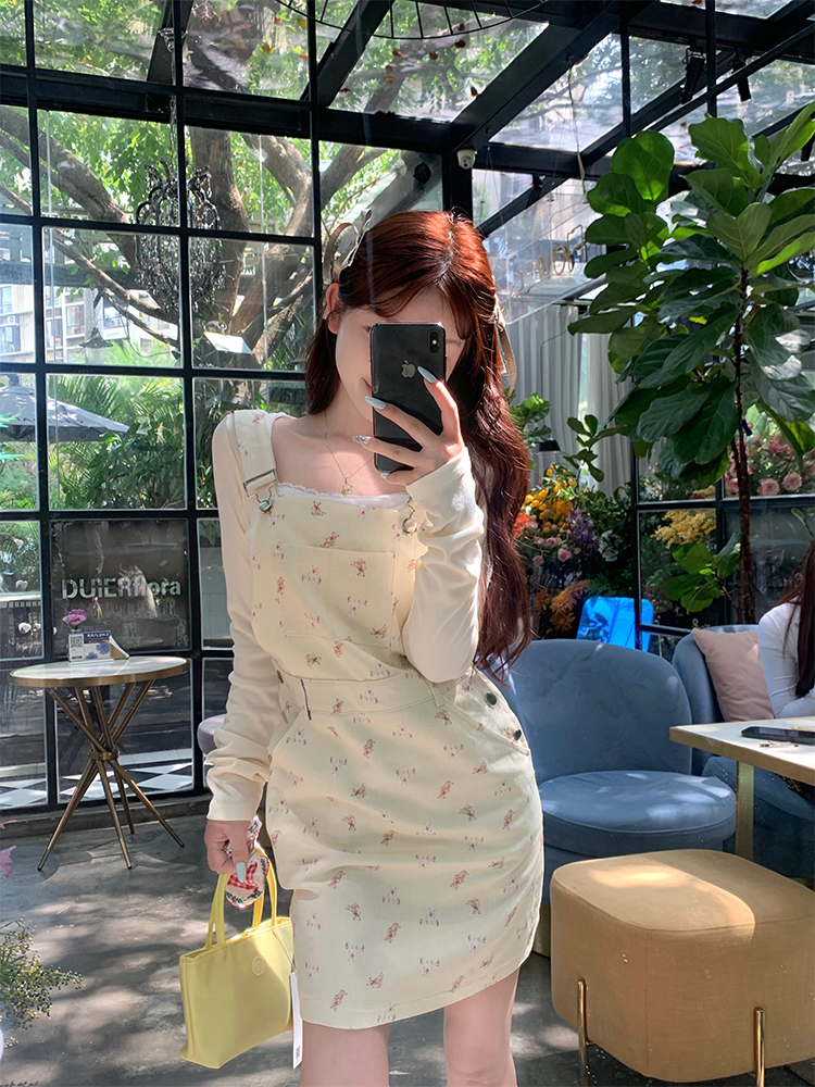 實拍 小熊餅乾~早春韓chic奶黃色小熊印花背帶裙+假兩件上衣