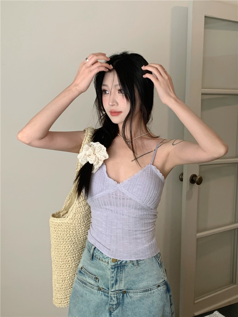 實拍~法式花邊吊帶背心2024新款修身顯瘦辣妹帶胸墊打底上衣