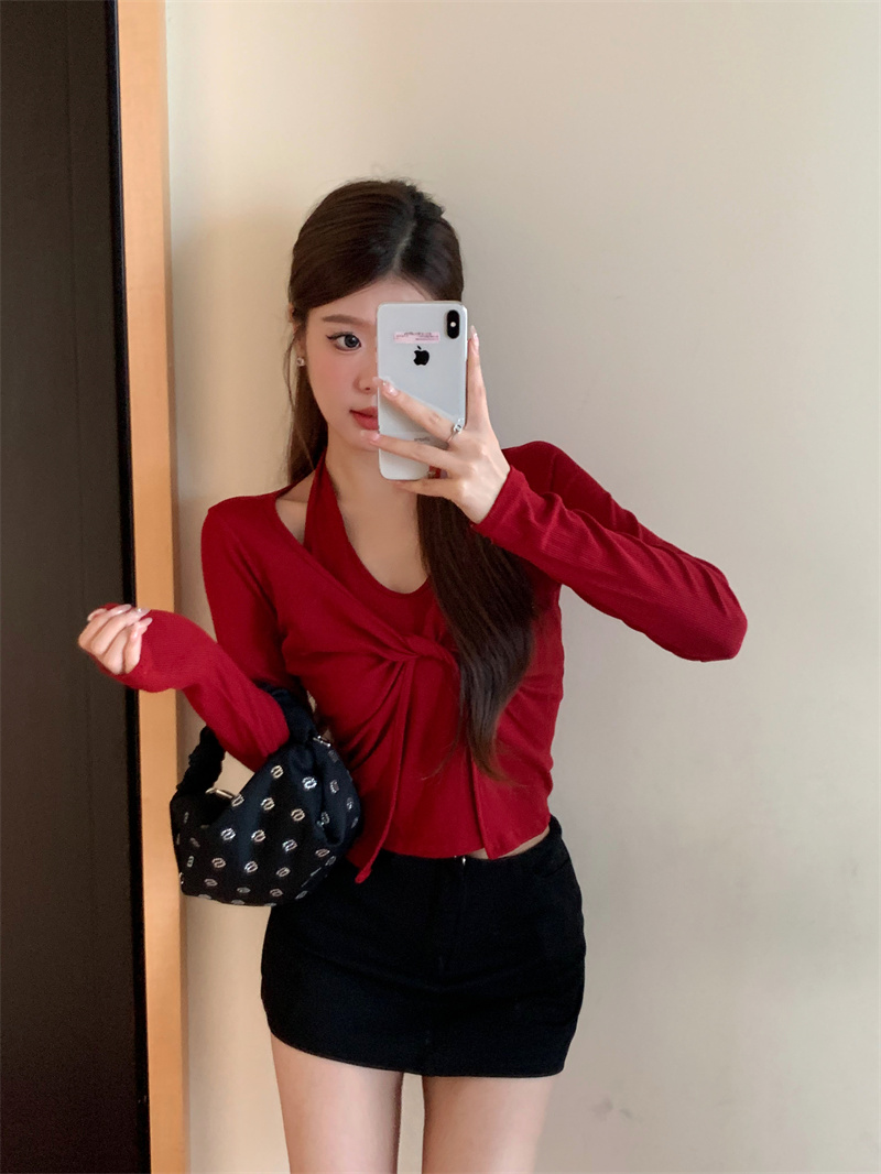 Real shot Spring new twist design niche halterneck fake two-piece long-sleeved T-shirt