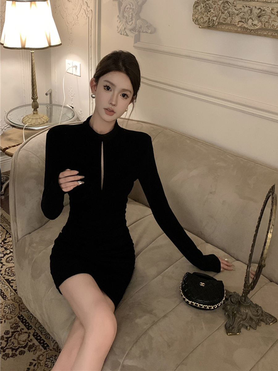 實拍復古性感包臀顯瘦褶皺長袖中高領連衣裙女