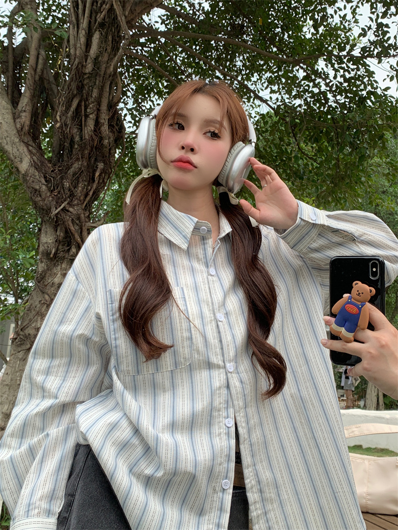 秋裝襯衫2024新款女夏款防曬襯衣外套設計感小眾藍色條紋法式上衣