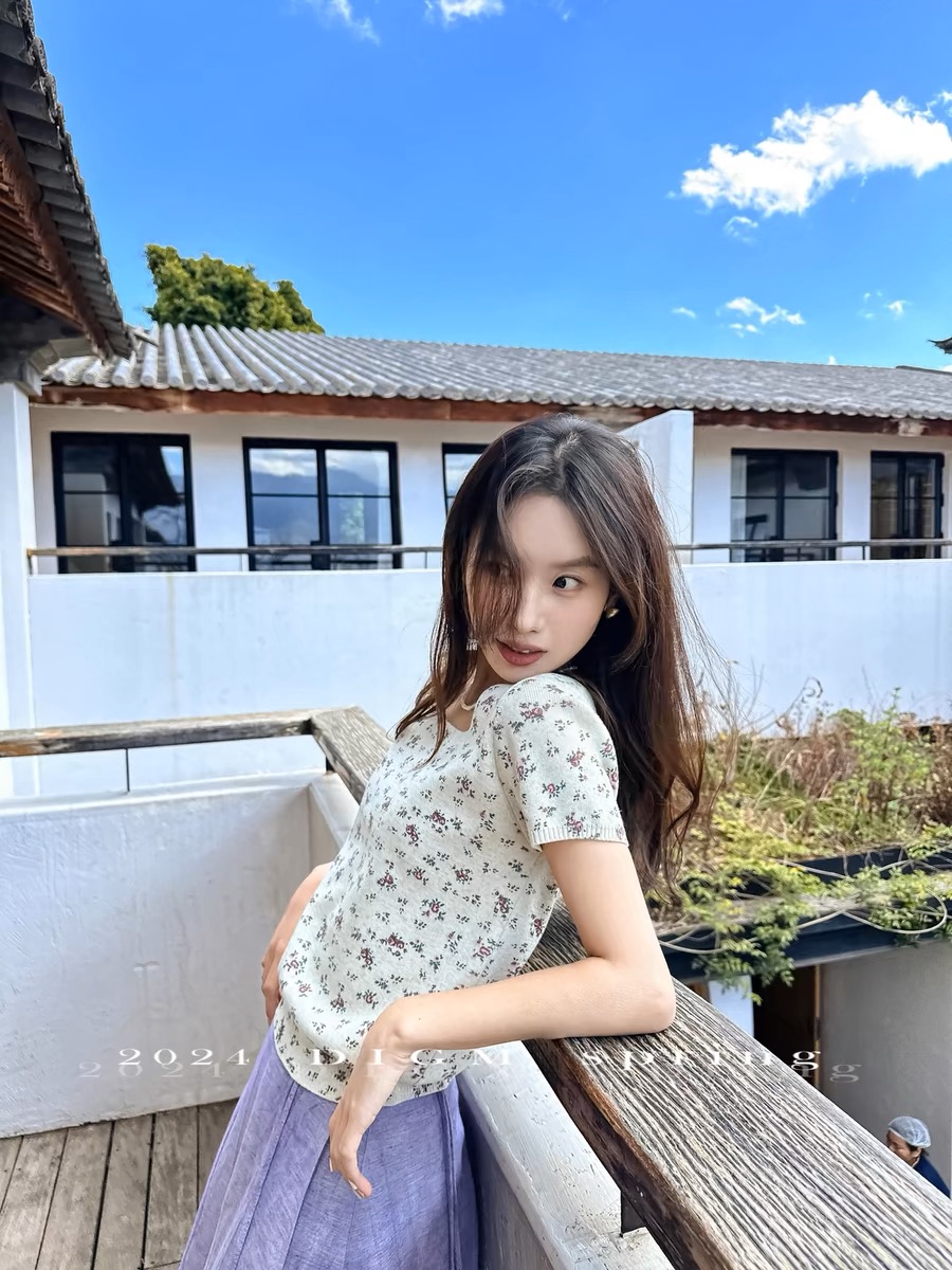 DIGM2024早春新款法式氣質碎花方領顯瘦小個子針織衫小衫上衣女夏