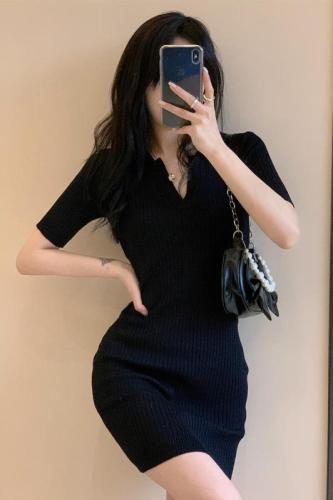 实拍 韩版修身性感连衣裙坑条v领收腰中长款短袖针织毛衣包臀裙