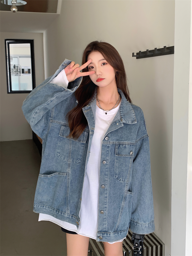 Real shot of denim jacket for women in spring and autumn, versatile loose workwear jacket ins Hong Kong style Korean style trendy denim jacket