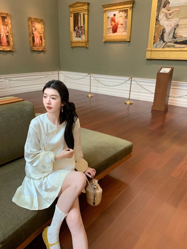 2024早春新款新中式國風唐裝盤扣緞面襯衫女高端別致絕美上衣襯衣