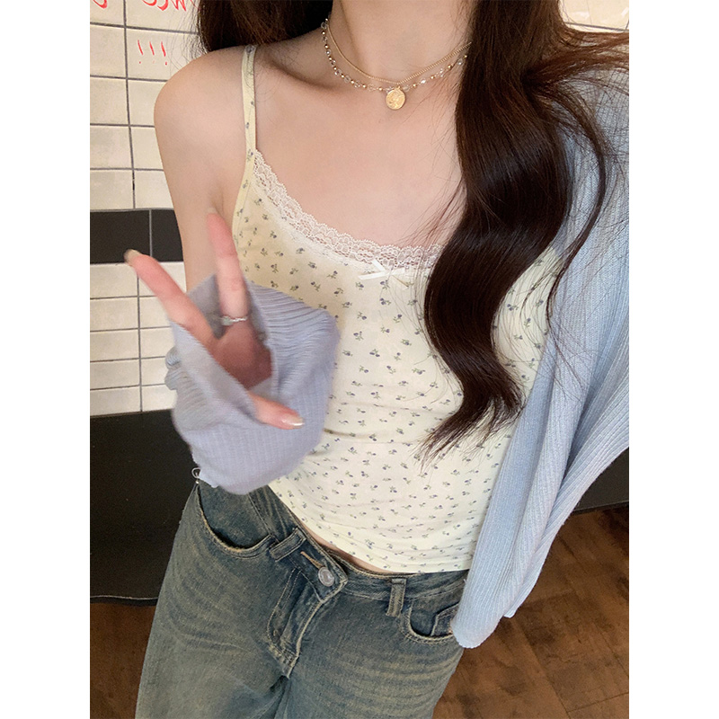 實拍碎花蕾絲小吊帶bm背心女純欲法式內搭外穿別致打底衫上衣