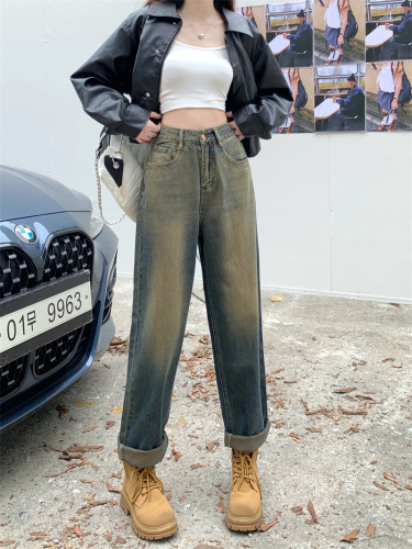 Real shot of retro jeans for women in spring 2024 new high-waist slim design wide-leg pants straight-leg trousers trendy