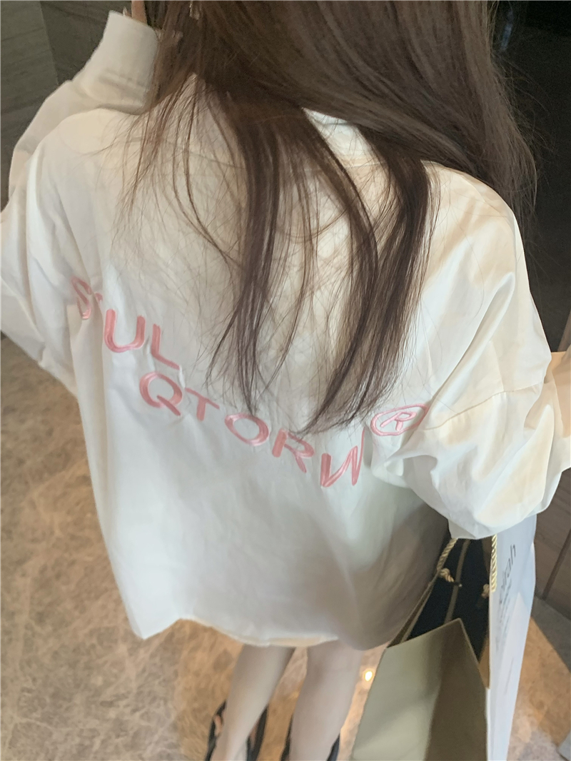 實拍~ 春夏韓版鬼馬少女 粉色字母前後刺繡純棉寬鬆長袖襯衫