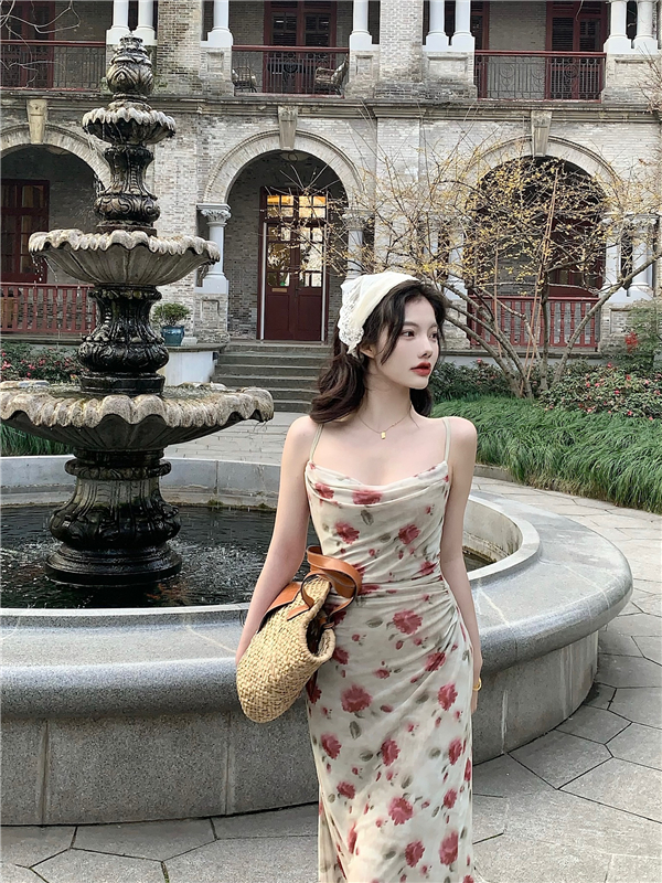 Real shot Slim-fitting pleated design rose suspender skirt floral dress women's French long skirt
