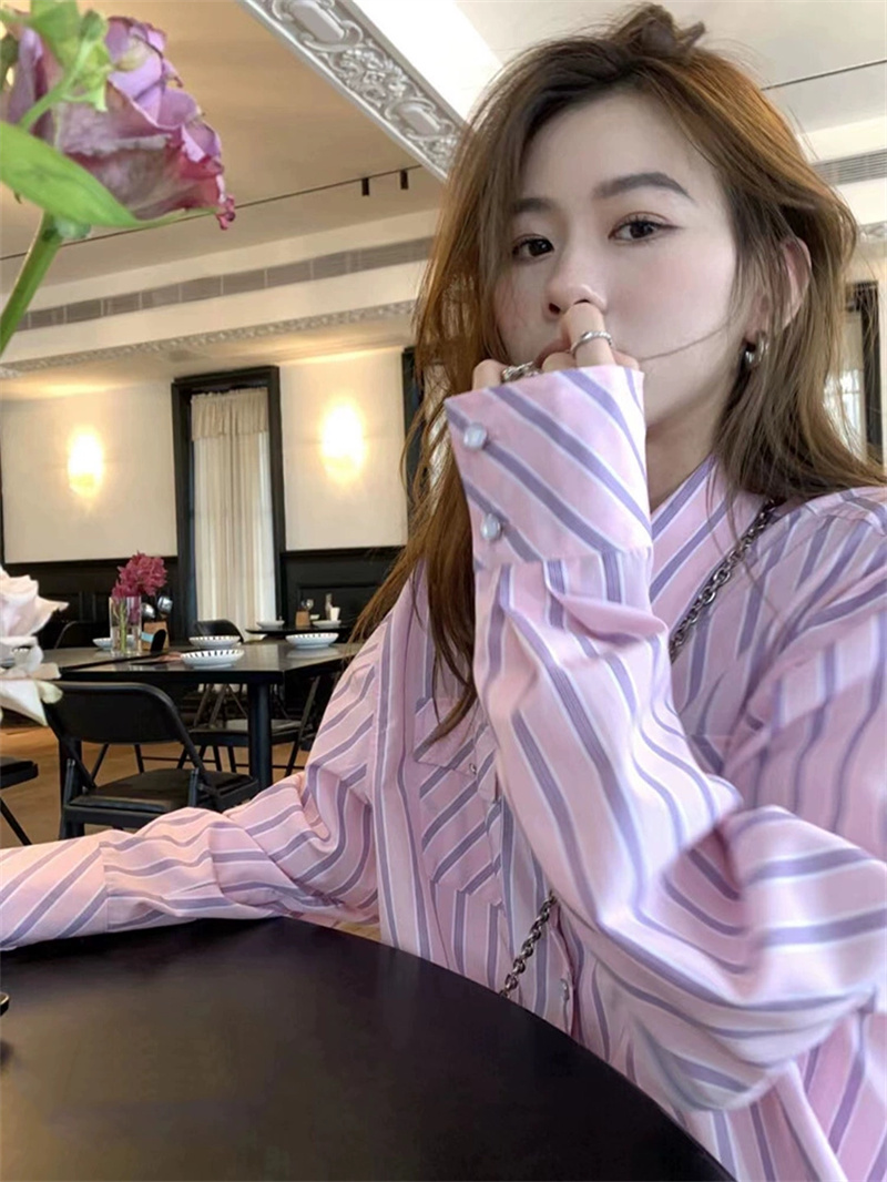 2024年春季新款韓版寬鬆顯瘦高級感粉色條紋襯衫上衣女設計感小眾